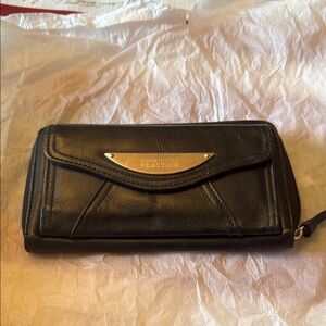 Kenneth Cole Reaction Black Wallet Sleek Design